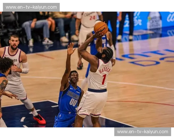 冰与火的博弈：当快船的空之城撞上爵士的铁甲军，谁才是西部的隐秘王者？